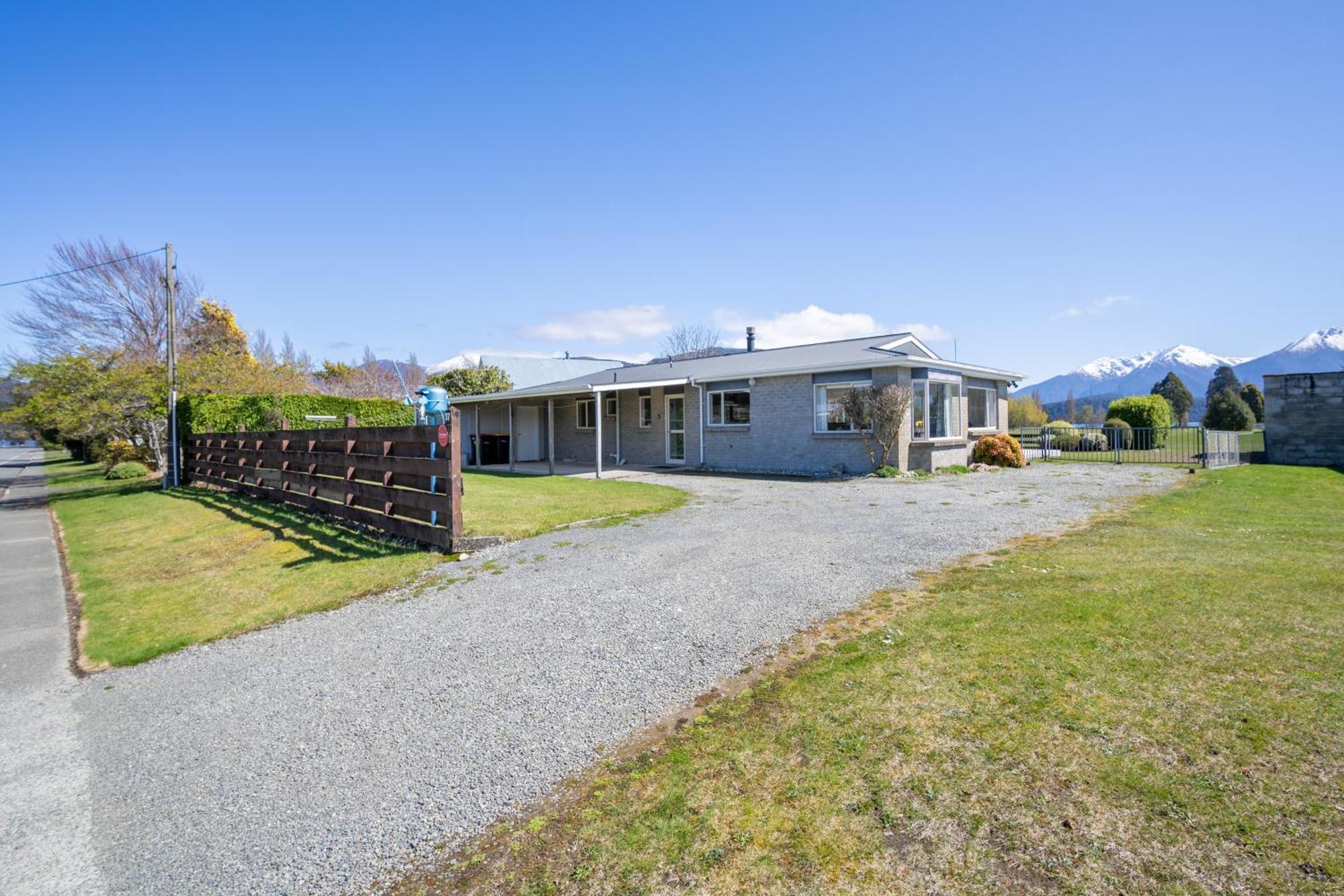 Kepler Retreat - Te Anau Holiday Home المظهر الخارجي الصورة