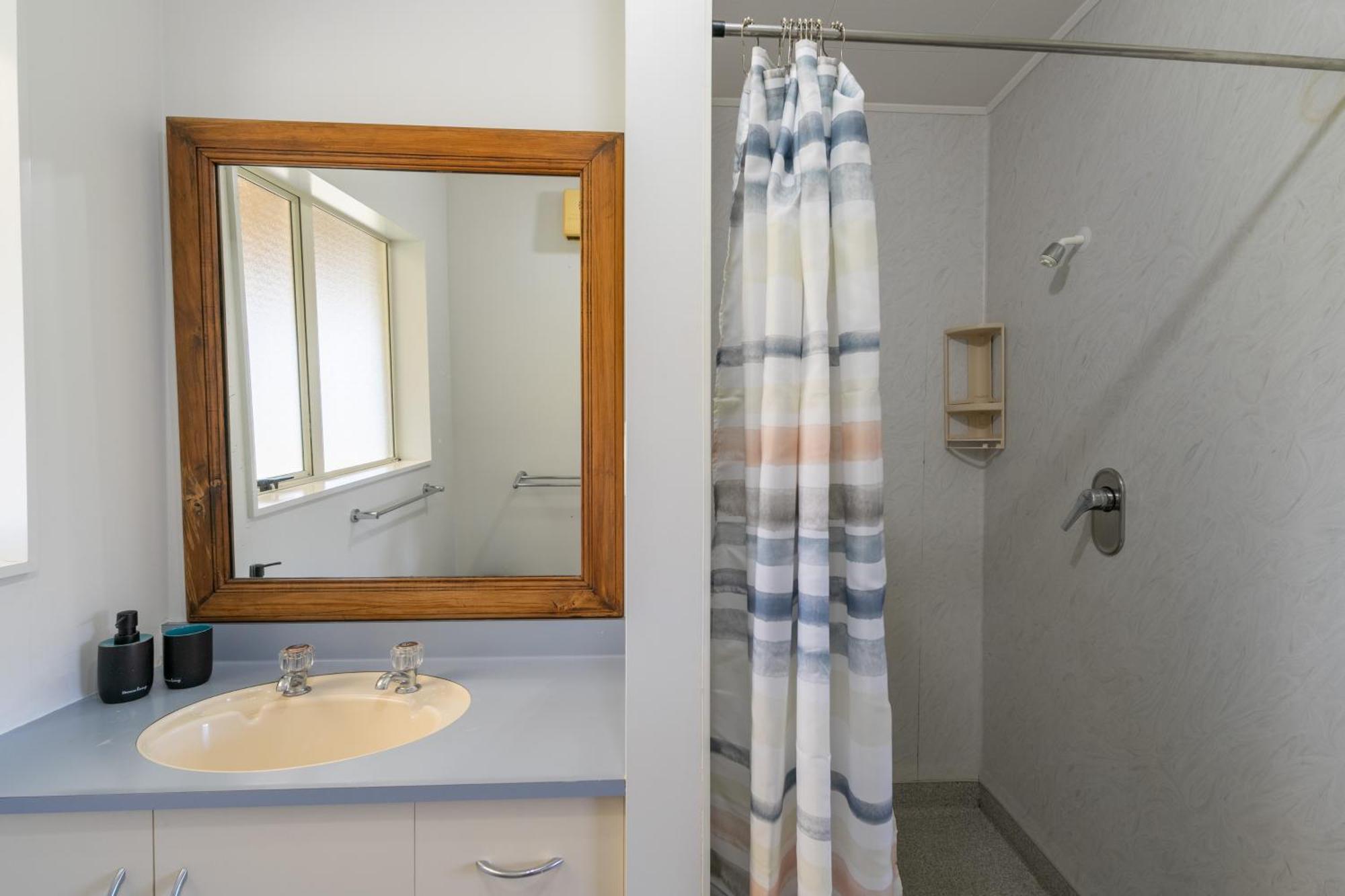 Kepler Retreat - Te Anau Holiday Home المظهر الخارجي الصورة